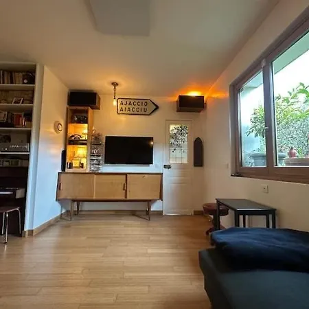Apartamento Spacious Flat & Garden | 18th París