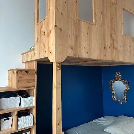 Апартаменты Spacious Flat & Garden | 18th